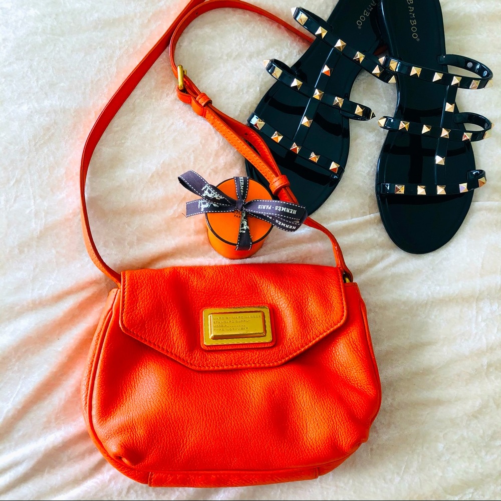 Holiday Chic Rare Marc Jacobs Orange Leather Crossbody Designer Bag purse